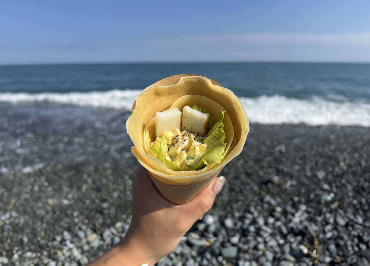 お知らせ「8/9  小田原かまぼこ通りに米粉クレープ専門店「海の初まり」がオープン」のサムネイル