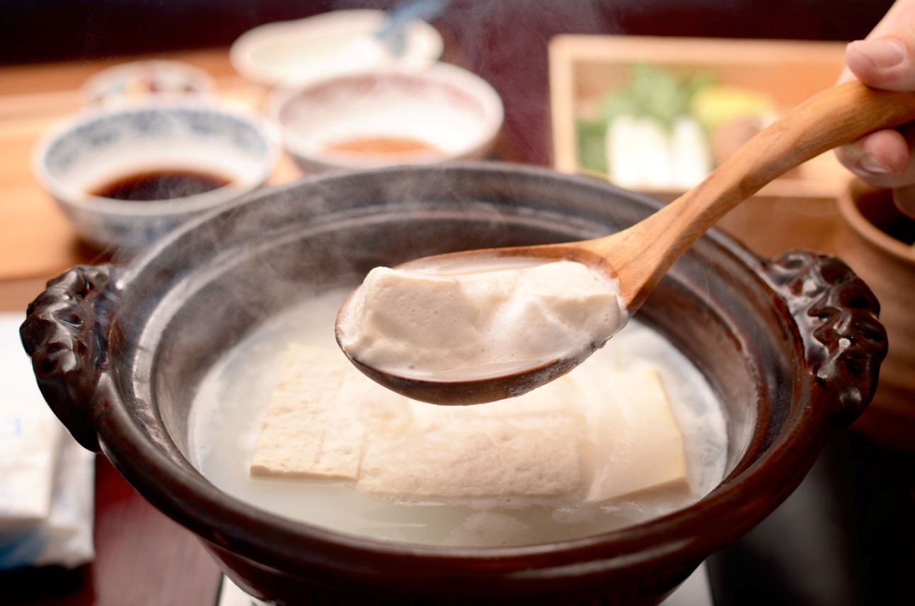 お知らせ「10/6 箱根仙石原に「温泉湯豆腐」と「箱根峠の釜めし」の八十八（やそはち）がオープン」のサムネイル